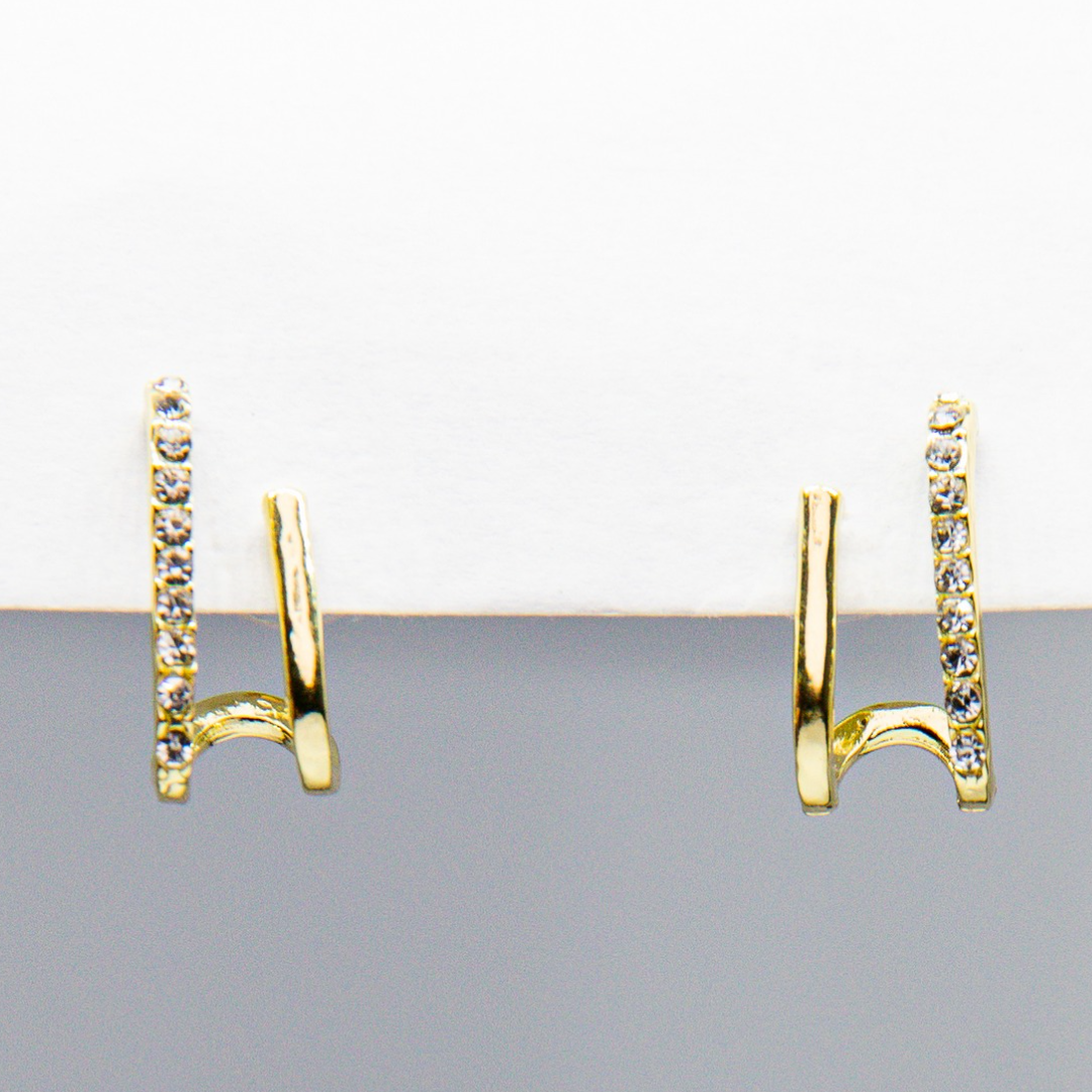 Elegant Diplomat gold earrings